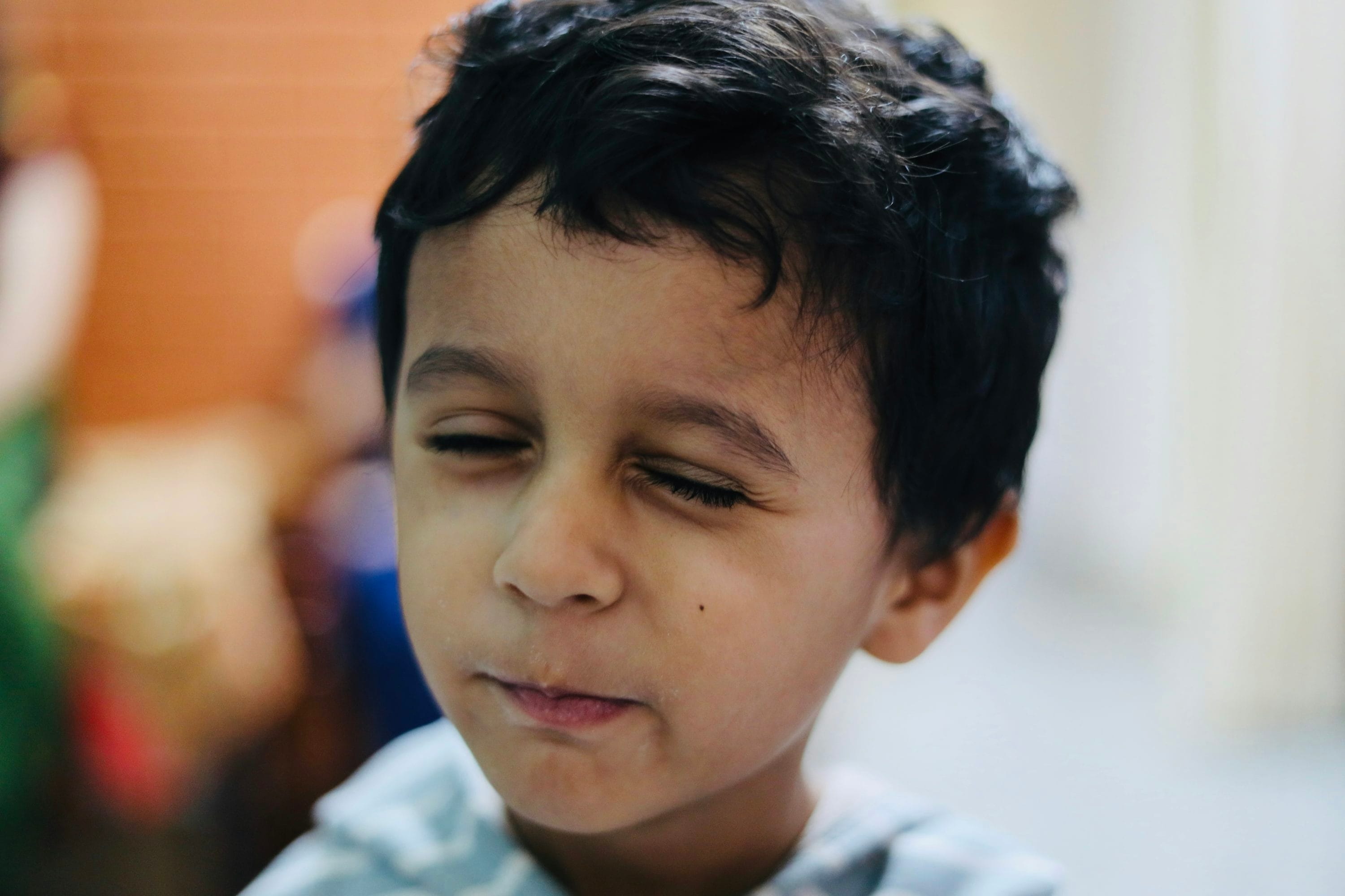 Réduire les frais de garde d’enfants : 5 applis Android & iPhone qui t’aident vraiment