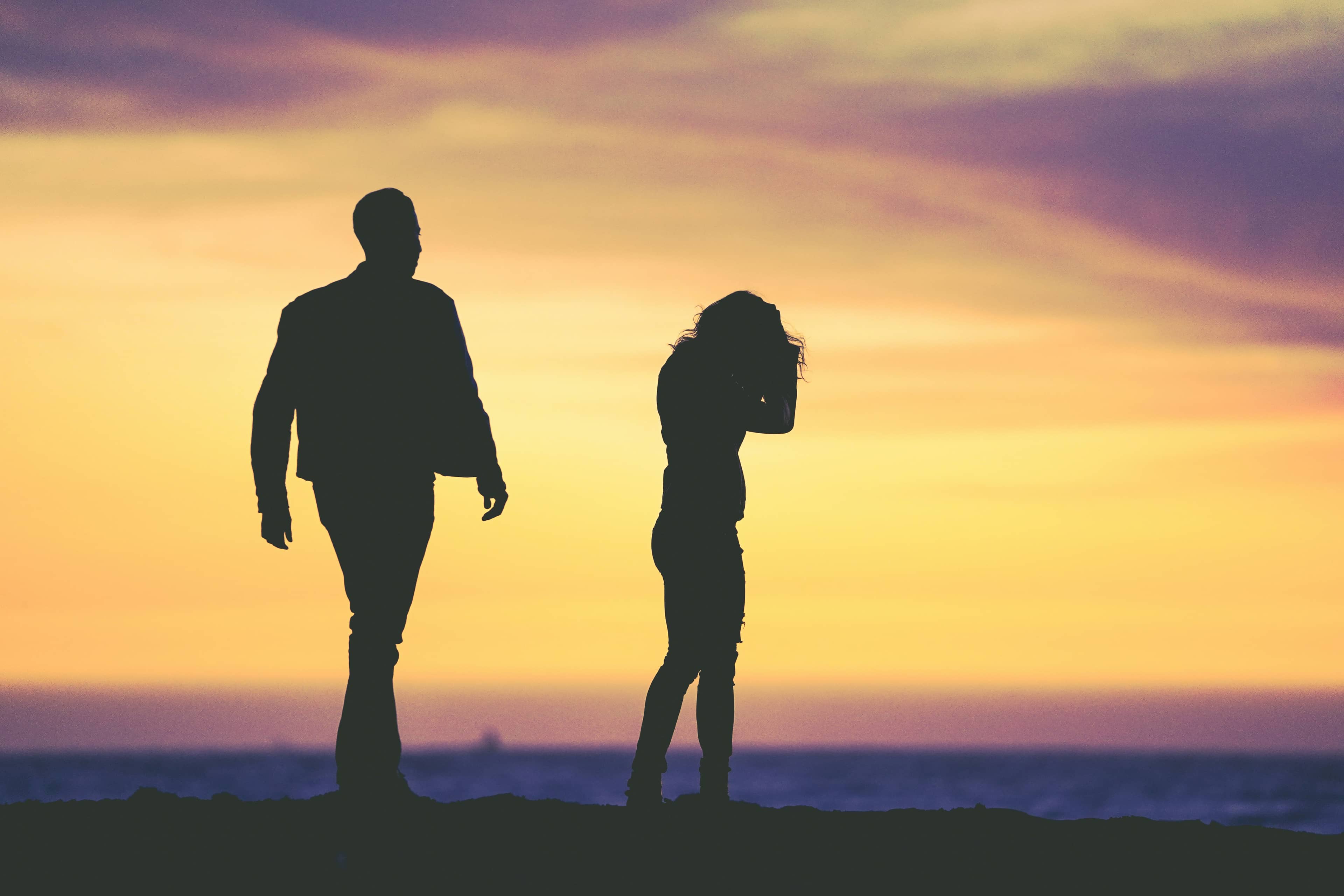 Gérer ses finances en couple sans conflits : Comment transformer l'argent en allié plutôt qu'en ennemi