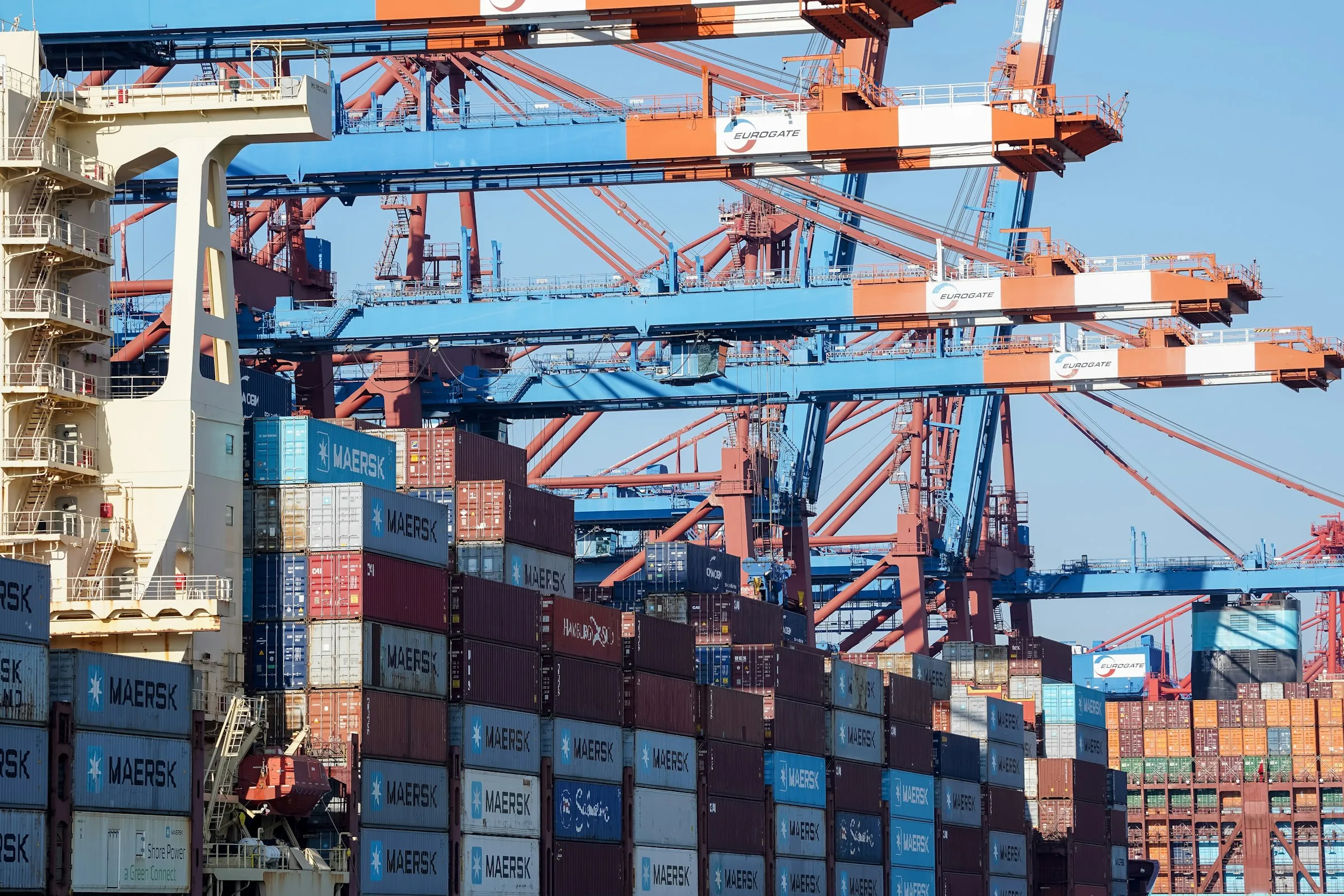 Frais d’import : comparatif des calculateurs